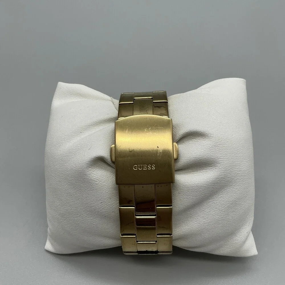 Guess U12005L1 Womens Watch 37mm Gold Tone Crystals Day Date New Battery 6.25
